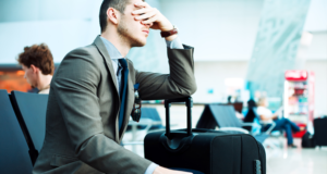 Jeli jste na dovolenou, která se úplně nepovedla? Ukážeme vám reálné tipy a triky na co máte při zkažené dovolené nárok