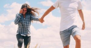 Role důvěry v partnerských vztazích: Jak budovat a udržovat důvěru