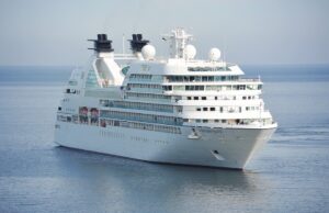 4) Tropický ráj na Filipínách: Plážové dovolené a skrytá průzračná jezera