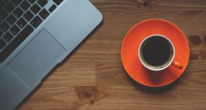 10 Technik pro Zlepšení Komunikace a Týmovou Spolupráci