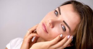 Rozhovor s kosmetickým expertem: Jak správně pečovat o své vlasy