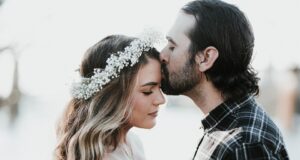 Jak si vytvořit silný emocionální spojení s partnerem