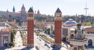 Cestování do neznámých koutů světa: objevování jiných kultur a zemí